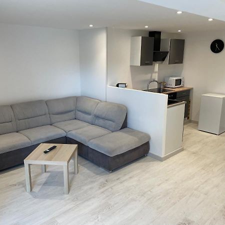 Joli Logement Au Pied Des Alpilles Eyguières Εξωτερικό φωτογραφία